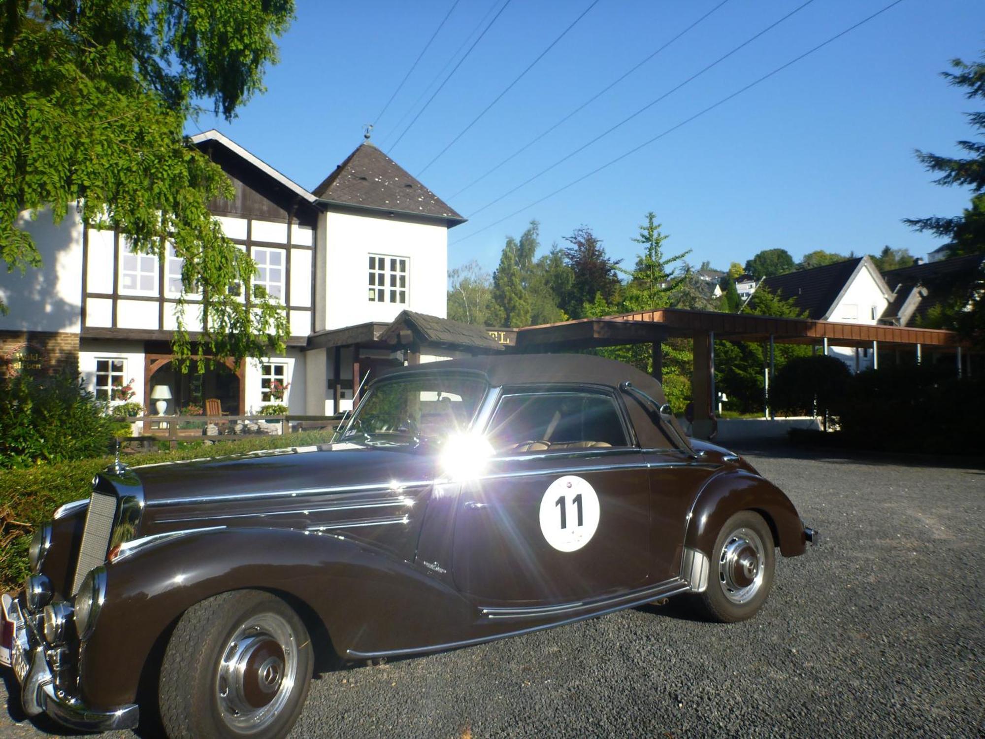 Romantik Waldhotel Mangold Bergisch Gladbach Exterior foto