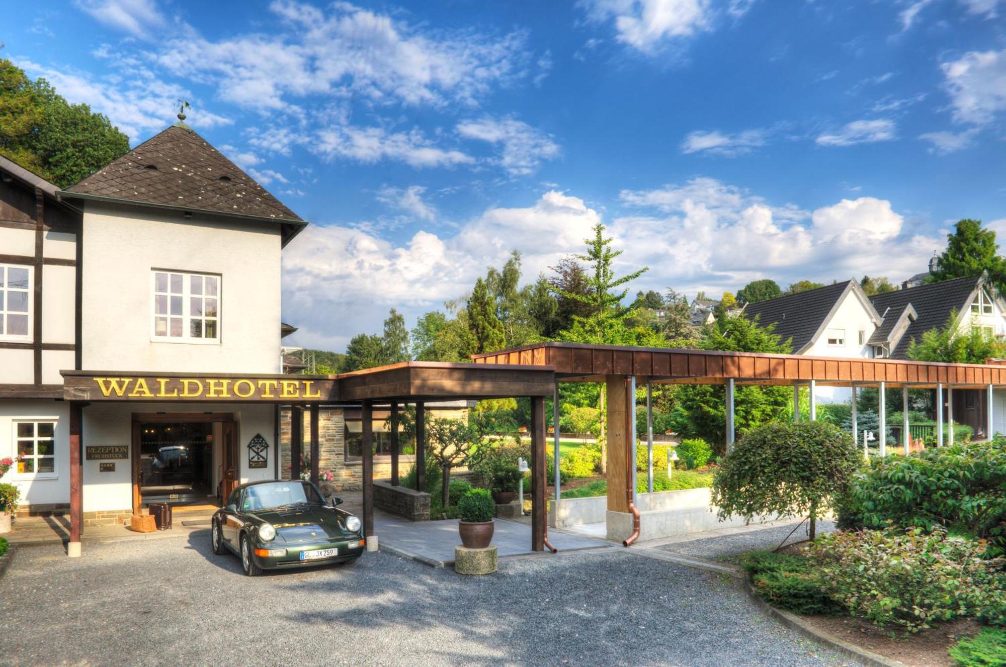 Romantik Waldhotel Mangold Bergisch Gladbach Exterior foto